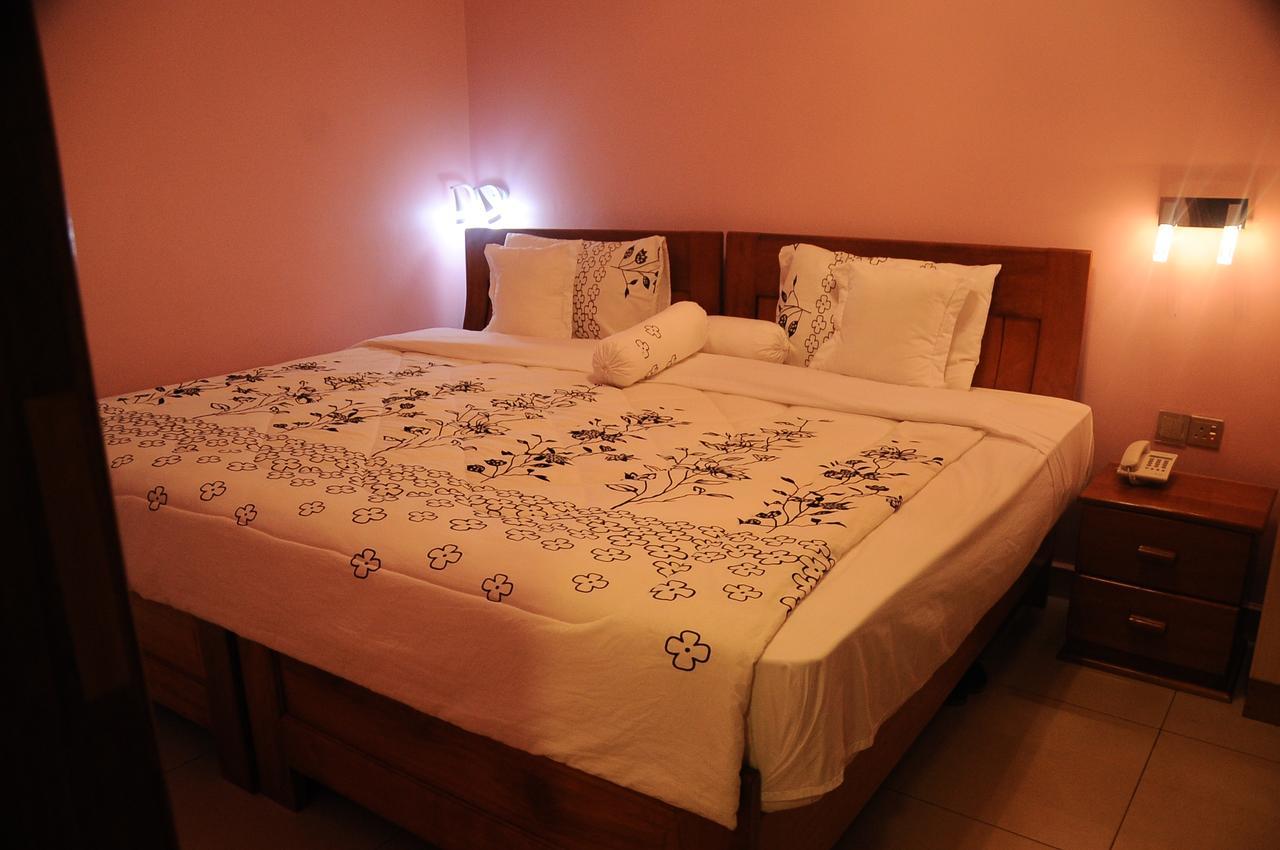 Modern Villa Hotel Kigali Exteriör bild